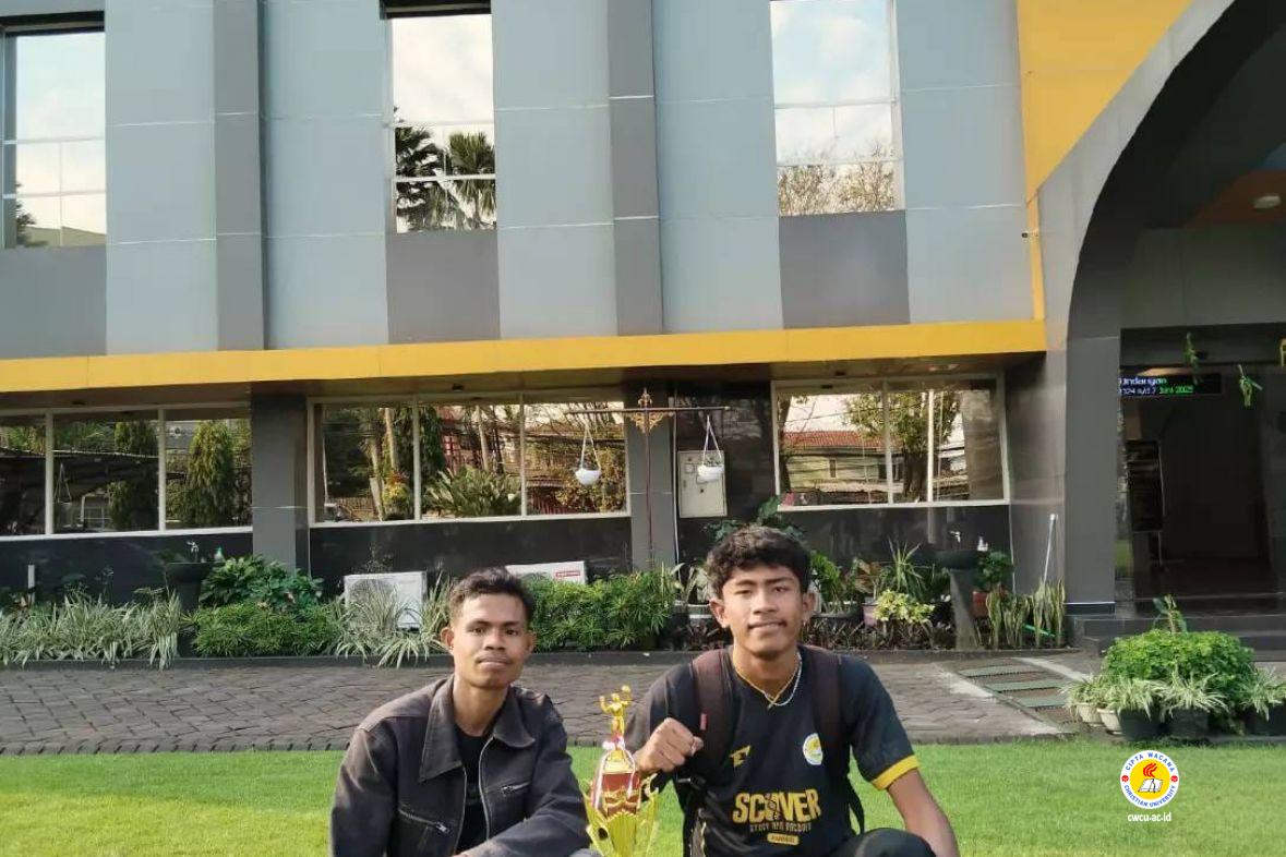 Tim UKM Voli Cipta Wacana Raih Juara II di Ajang Turnamen POM Universitas Merdeka Malang